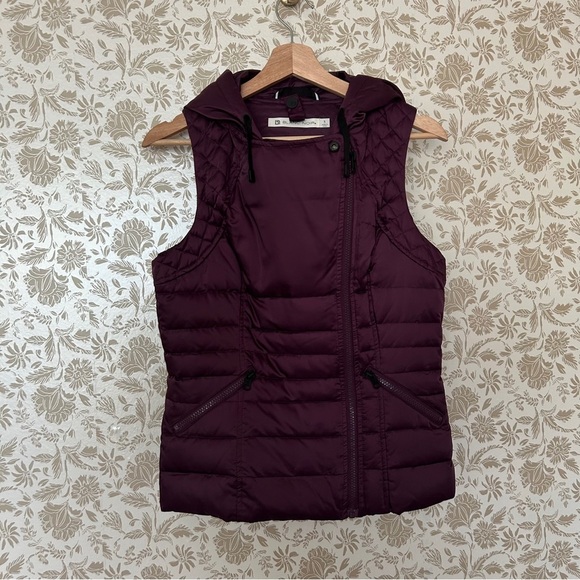 Blanc Noir Quilted Hooded Vest Jacket – Plum – Size Small – Excellent Condition - Picture 1 of 5